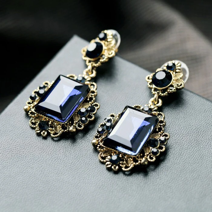 Earrings preview